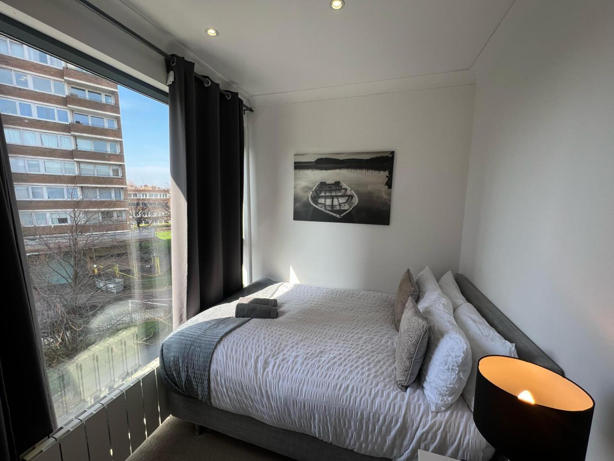 Appartamento Sleek 3-bedroom Flat With Lift & Wi-fi In Southwark, Borough Near The Shard Londra