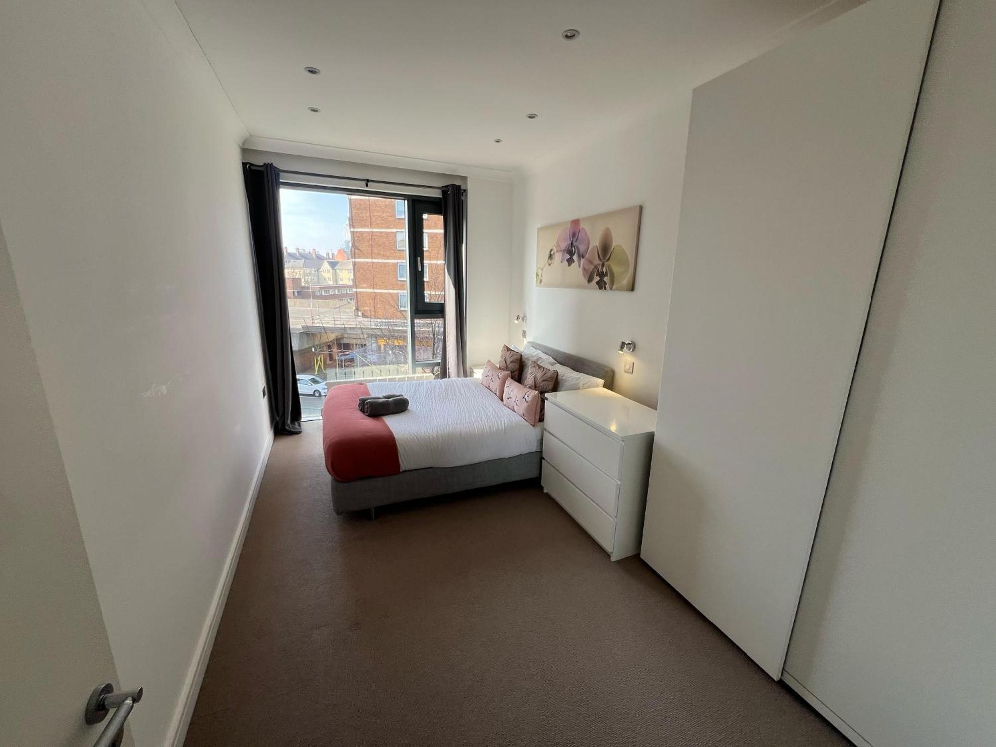 Appartamento Sleek 3-bedroom Flat With Lift & Wi-fi In Southwark, Borough Near The Shard Londra